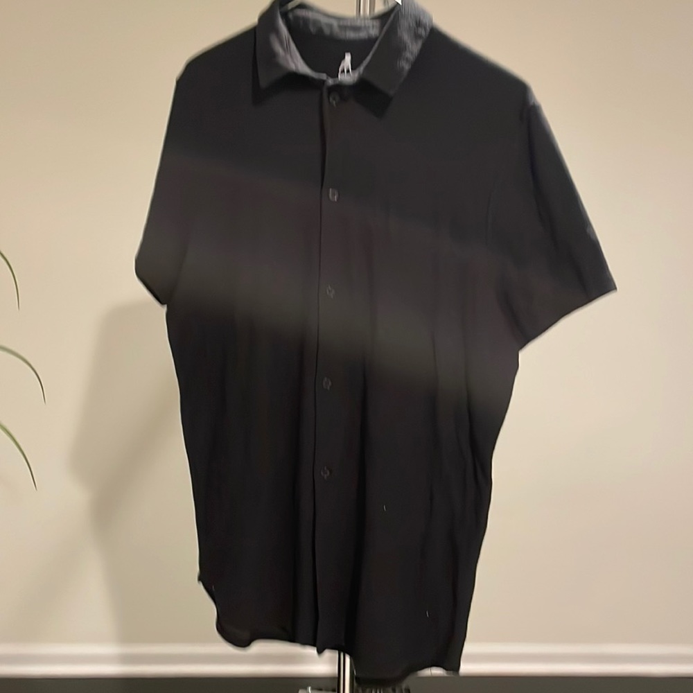 Mens medium black cotton short sleeve button down